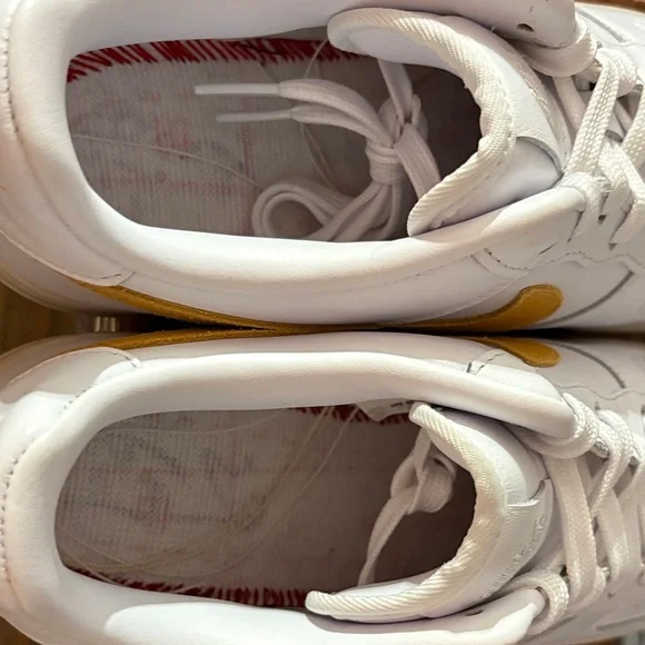 Nike White and Gold Athletic Shoes - Picture 5 of 6